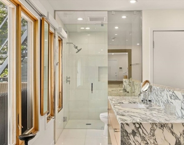 936 Palisades Beach Road - Photo Thumbnail 32