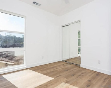 5721 Campanile Way - Photo Thumbnail 13