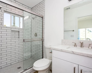 5721 Campanile Way - Photo Thumbnail 14