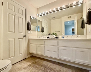 257 Calle Del Verano - Photo Thumbnail 13