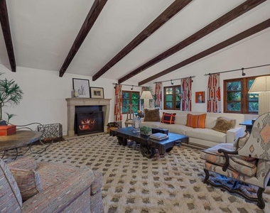 535 N Belardo Road - Photo Thumbnail 2