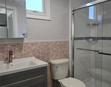 56 4th Avenue - Photo Thumbnail 21