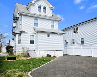 56 4th Avenue - Photo Thumbnail 14