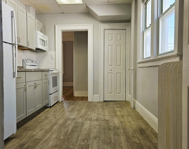 56 4th Avenue - Photo Thumbnail 6