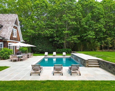 14 W Hills Court - Photo Thumbnail 3