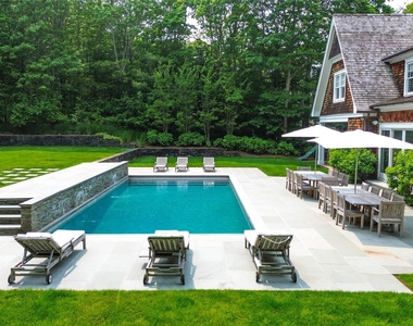 14 W Hills Court - Photo Thumbnail 17