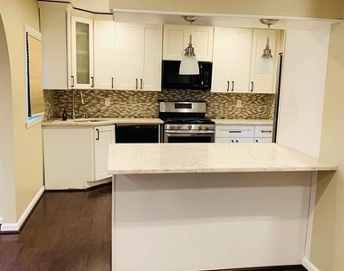 23 Ginny Lane - Photo Thumbnail 5