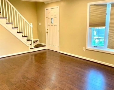 23 Ginny Lane - Photo Thumbnail 3