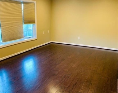 23 Ginny Lane - Photo Thumbnail 2