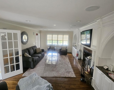10 Foxwood Lane - Photo Thumbnail 13