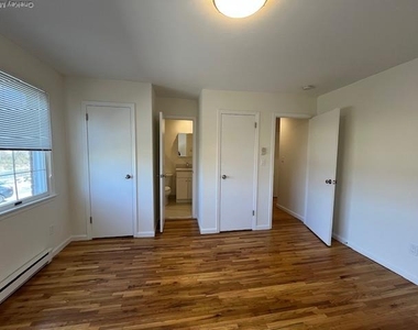 56 Sintsink Drive E - Photo Thumbnail 10