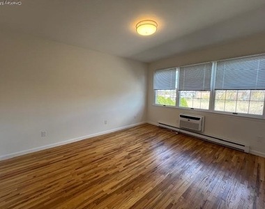56 Sintsink Drive E - Photo Thumbnail 9