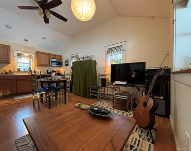 273 South Road - Photo Thumbnail 9
