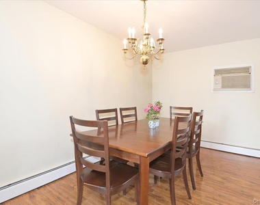 43 Flagstone Lane - Photo Thumbnail 7
