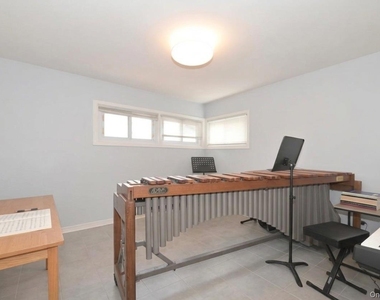 43 Flagstone Lane - Photo Thumbnail 10