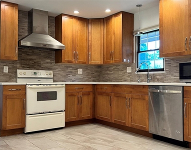 43 Flagstone Lane - Photo Thumbnail 17