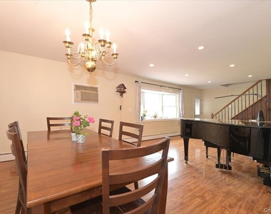 43 Flagstone Lane - Photo Thumbnail 5