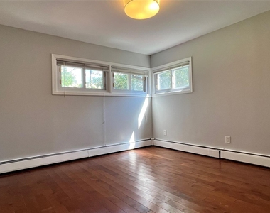 43 Flagstone Lane - Photo Thumbnail 18