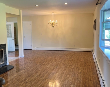 43 Flagstone Lane - Photo Thumbnail 9