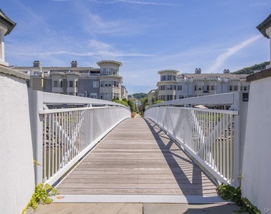 1321 Round Pointe Drive - Photo Thumbnail 30