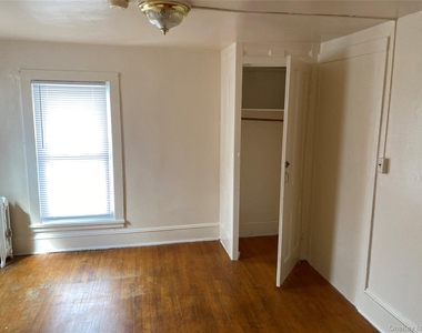 31 Liberty Street - Photo Thumbnail 6