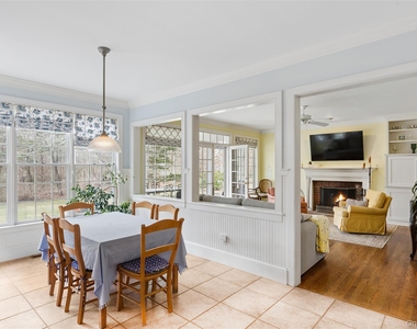 110 Greenleaf Lane - Photo Thumbnail 12