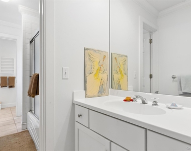 110 Greenleaf Lane - Photo Thumbnail 24