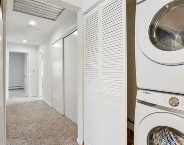 545 Stanley Avenue - Photo Thumbnail 13