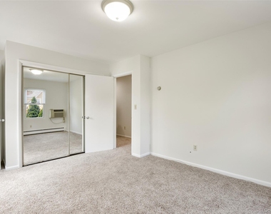 545 Stanley Avenue - Photo Thumbnail 8
