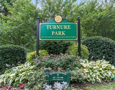 30 Lake Street - Photo Thumbnail 23