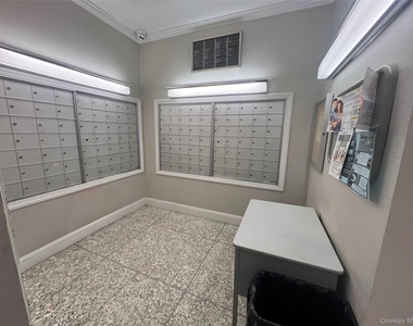 30 Lake Street - Photo Thumbnail 3
