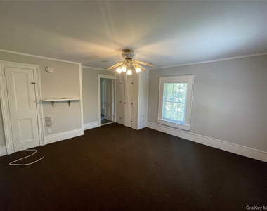 496 North Country Road - Photo Thumbnail 11