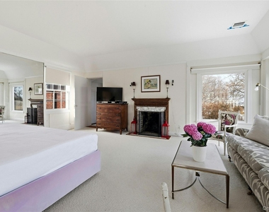 74 Peacock Lane - Photo Thumbnail 15
