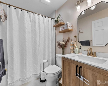 9 Ruby Court - Photo Thumbnail 6