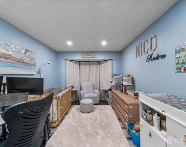 9 Ruby Court - Photo Thumbnail 9