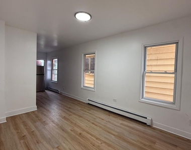 206 Market Street - Photo Thumbnail 1