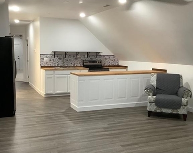 4748 Dickerson - Photo Thumbnail 1