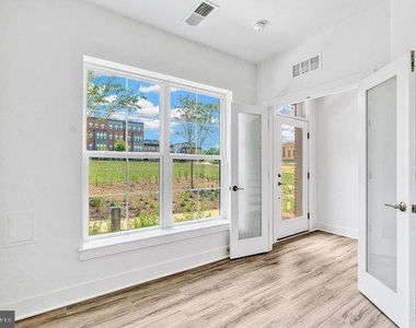 11236 Bunsen Street - Photo Thumbnail 6