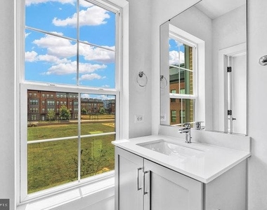 11236 Bunsen Street - Photo Thumbnail 35