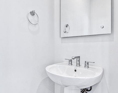 11236 Bunsen Street - Photo Thumbnail 8
