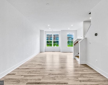 11236 Bunsen Street - Photo Thumbnail 16