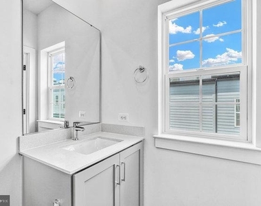 11236 Bunsen Street - Photo Thumbnail 41