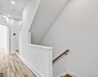 11236 Bunsen Street - Photo Thumbnail 31