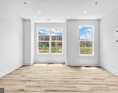 11236 Bunsen Street - Photo Thumbnail 23
