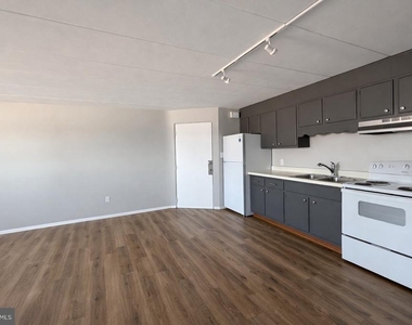283 Park Street - Photo Thumbnail 1