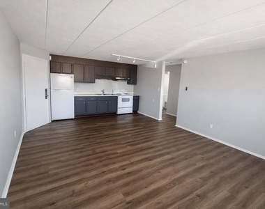 283 Park Street - Photo Thumbnail 5