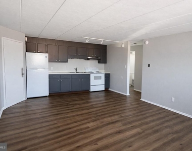 283 Park Street - Photo Thumbnail 6