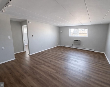 283 Park Street - Photo Thumbnail 4