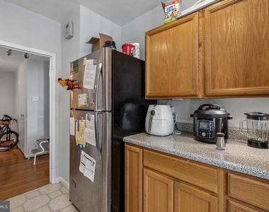135 S 19th Street - Photo Thumbnail 10