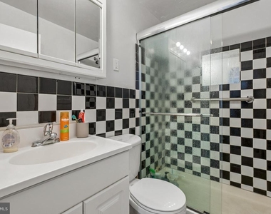 135 S 19th Street - Photo Thumbnail 13